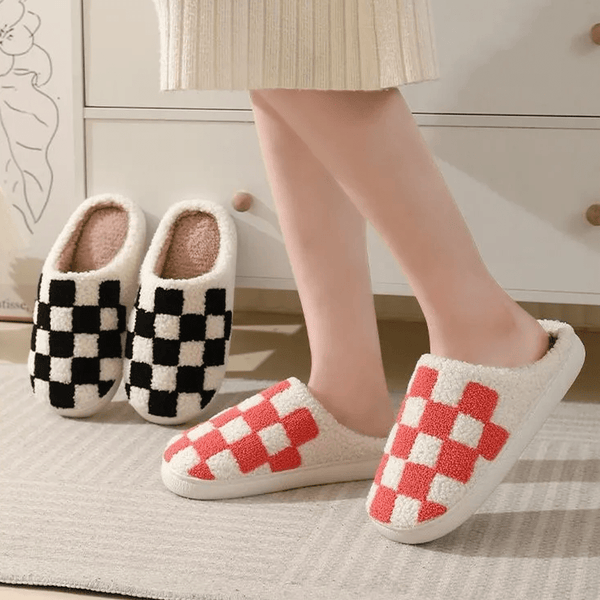 Warm & Cozy Checkered Print Plush Slide Slippers