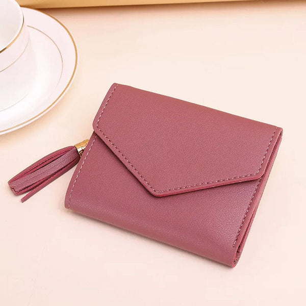 Trendy Minimalist Trifold Wallet with Heart and Tassel Pendant