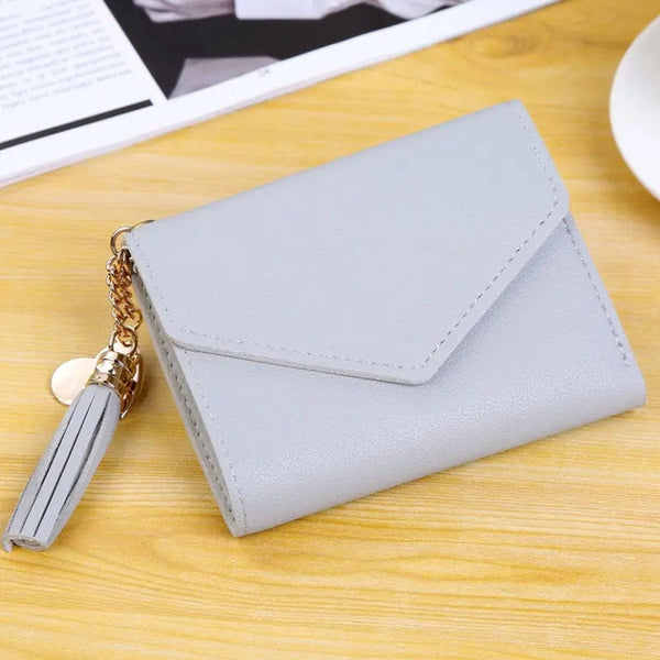 Trendy Minimalist Trifold Wallet with Heart and Tassel Pendant