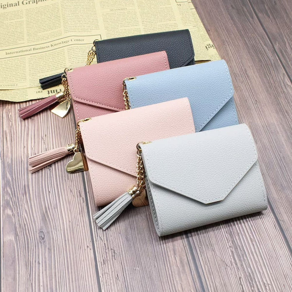 Trendy Minimalist Trifold Wallet with Heart and Tassel Pendant