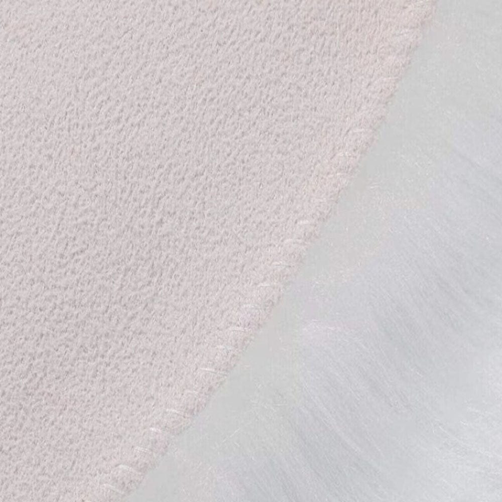 White Oaks Heart Shaped Faux Fur Rugs