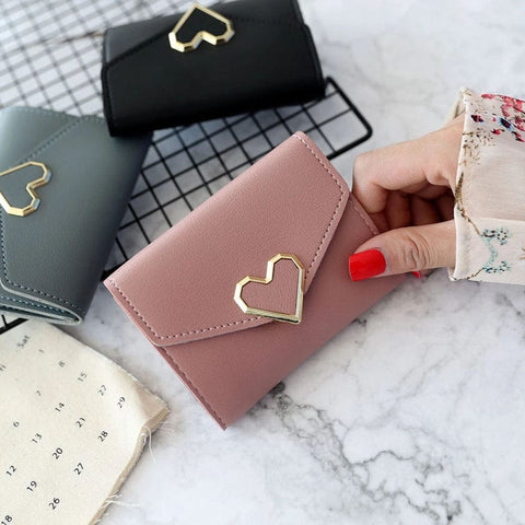 Chic Designed Wallet with Sleek Heart Buckle