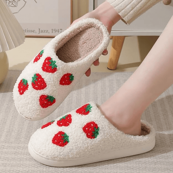 Cute & Comfy Strawberry Pattern Cozy Slippers