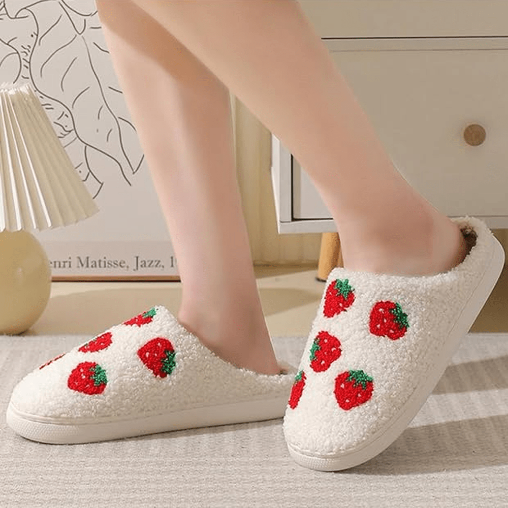 Cute & Comfy Strawberry Pattern Cozy Slippers