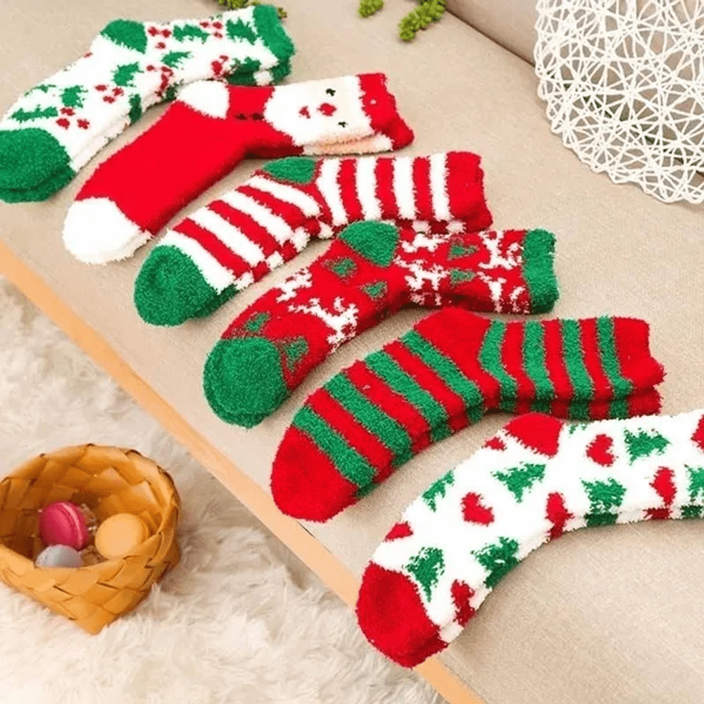 6 PAIRS 'TIS THE SEASON FESTIVE HOLIDAY CREW SOCKS