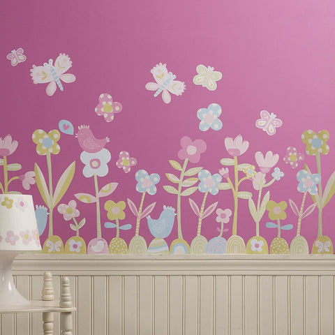 Wallies Baby Wall Decor - Baby Daisy