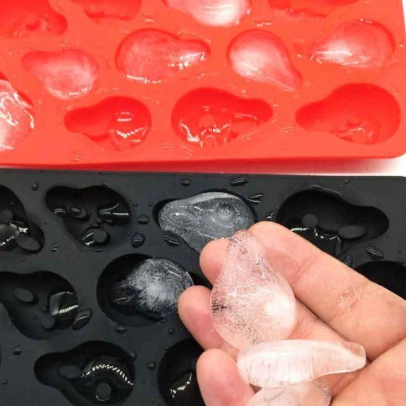 ICE TRAY-SCREAMING SKULL