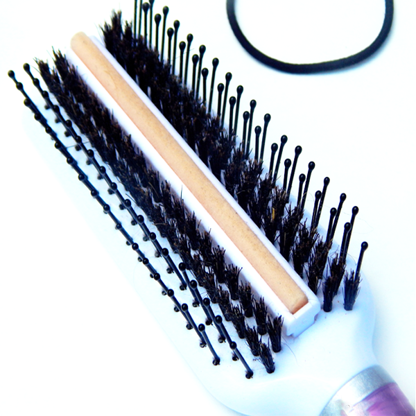 Conair Hair Brush with Argan Oil Treatment Strip
