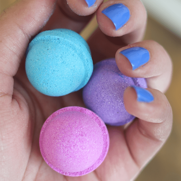 24 Piece Set Mini Bath Bombs