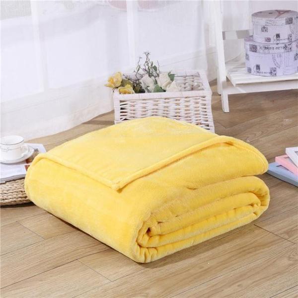 VIP EXCLUSIVE DEALS! Only $17.99! Ultra-Soft Microplush Fleece Blankets - Assorted Colors