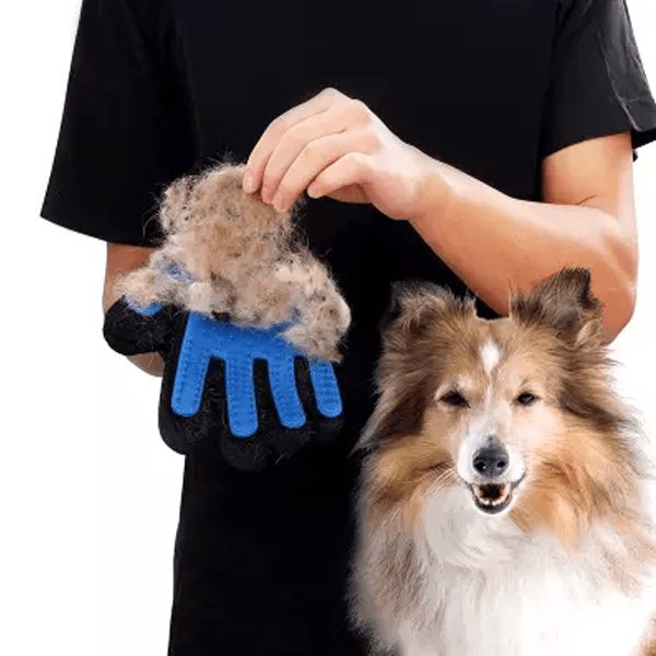 True Touch Five-Finger Deshedding Pet Glove