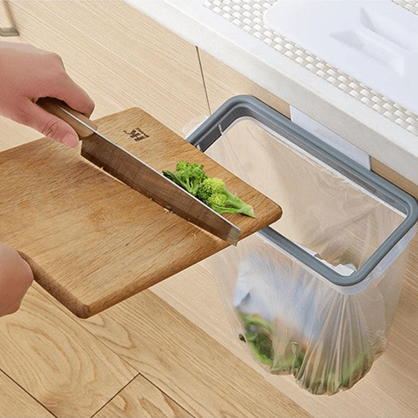 Buy 1 Get 1 Free: Eco-Friendly Clip-On Hanging Trash Bag Holder